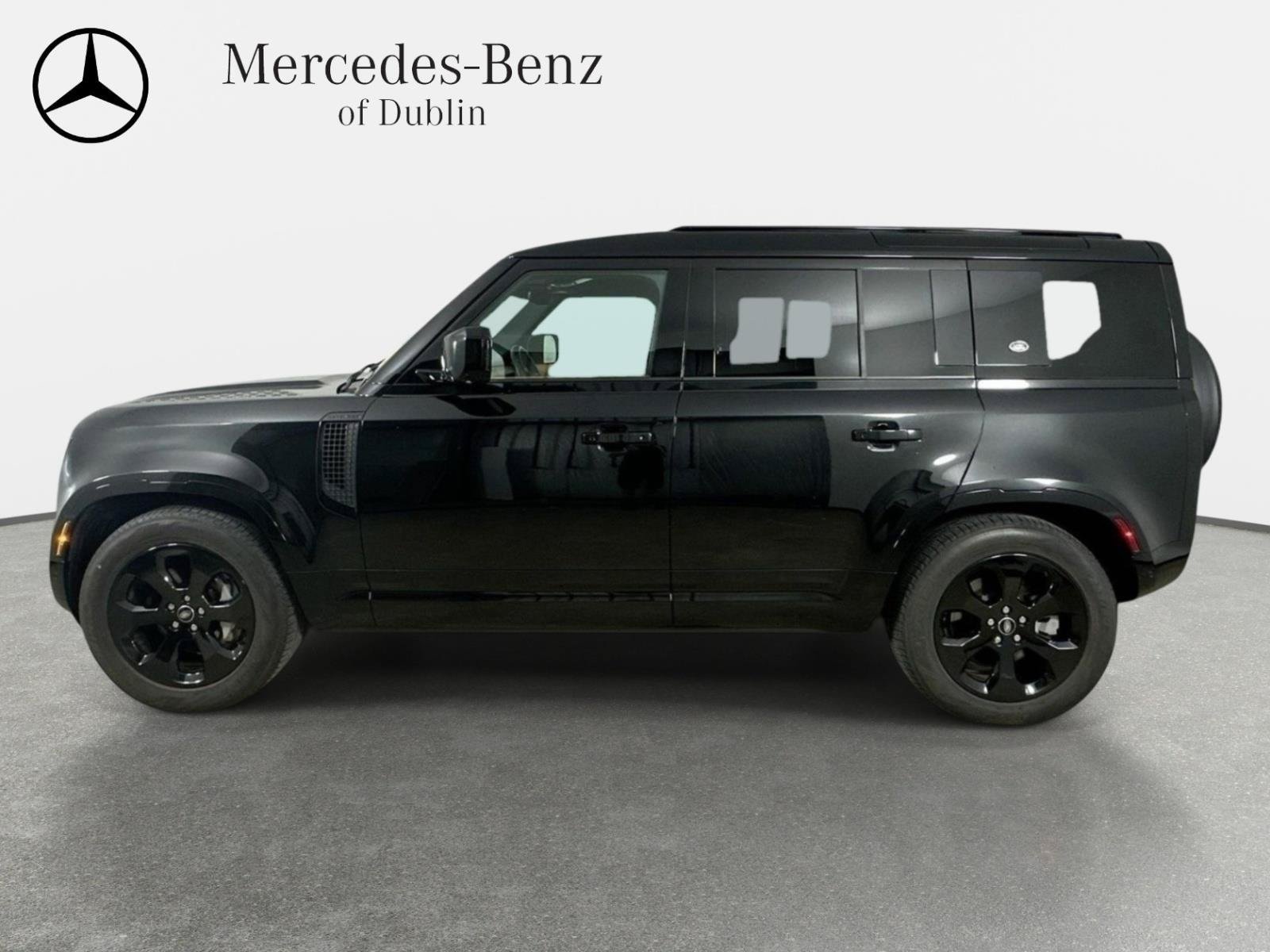 Used 2023 Land Rover Defender 110 X-Dynamic SE AWD/4WD image 5