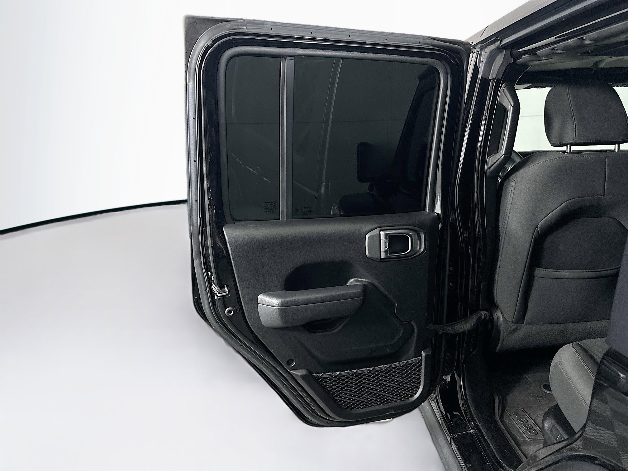 Used 2023 Jeep Wrangler Unlimited AWD/4WD image 26