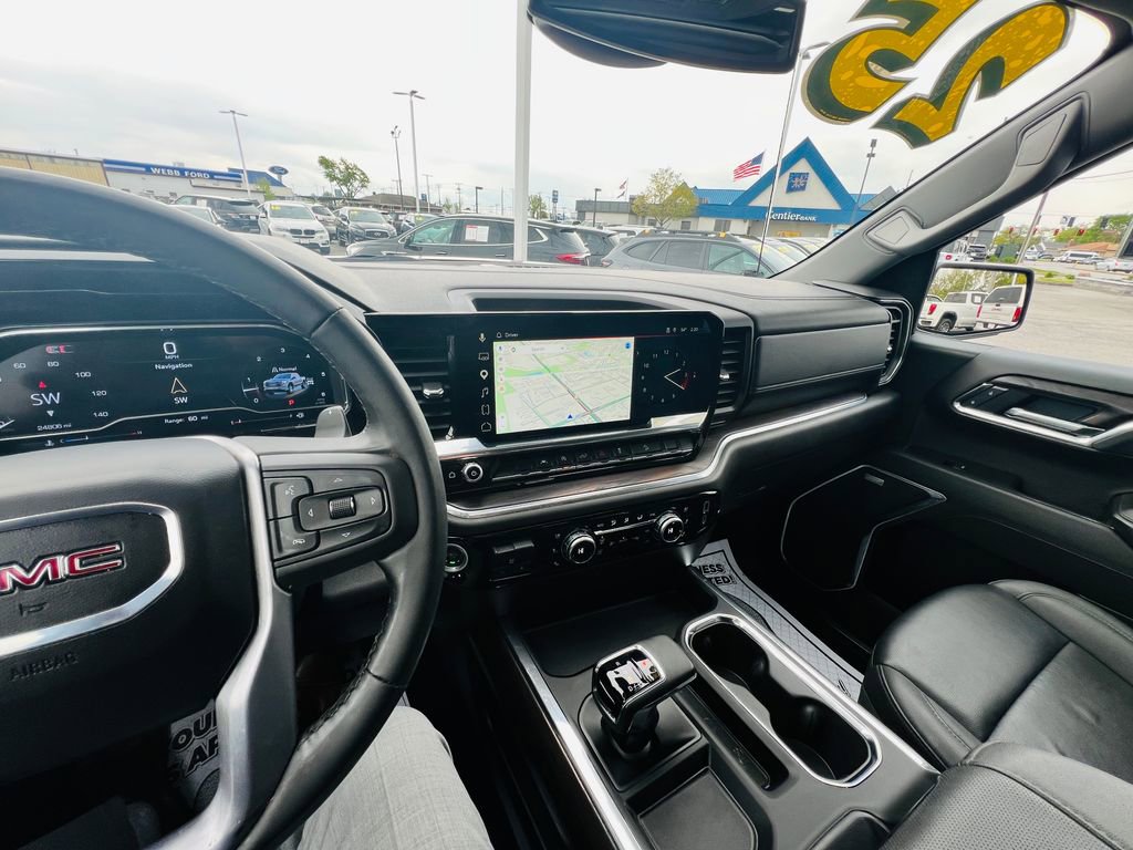 Used 2025 GMC Sierra 1500 SLT w/ SLT Premium Package AWD/4WD image 28