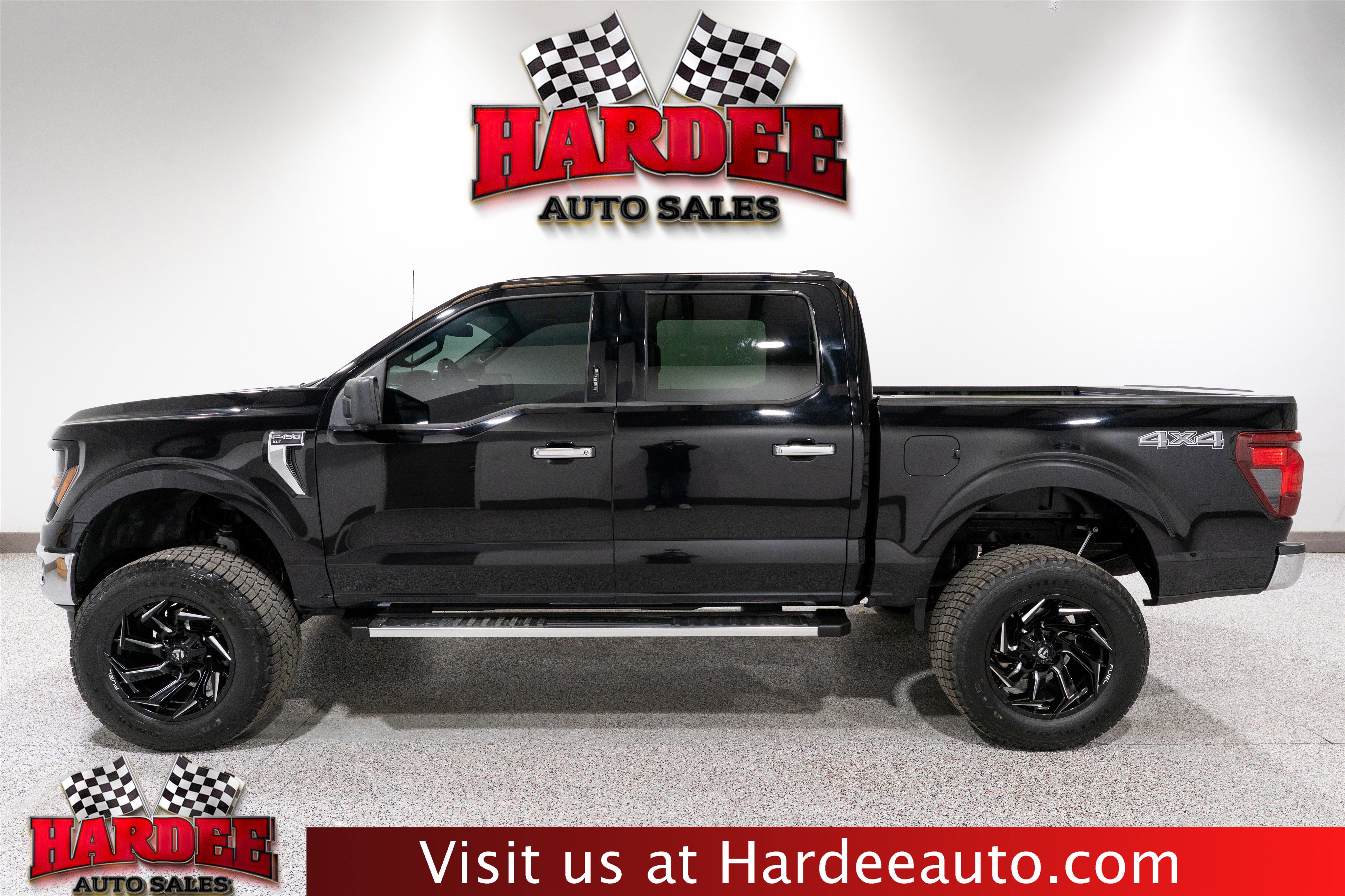 Used 2024 Ford F150 XLT image 1