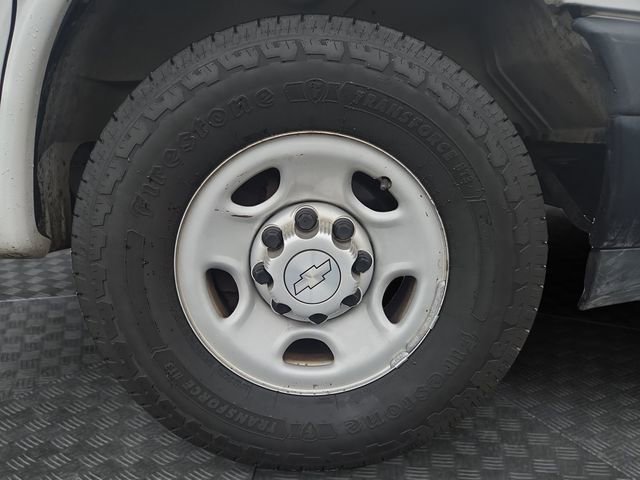 Used 2019 Chevrolet Express 2500 image 29
