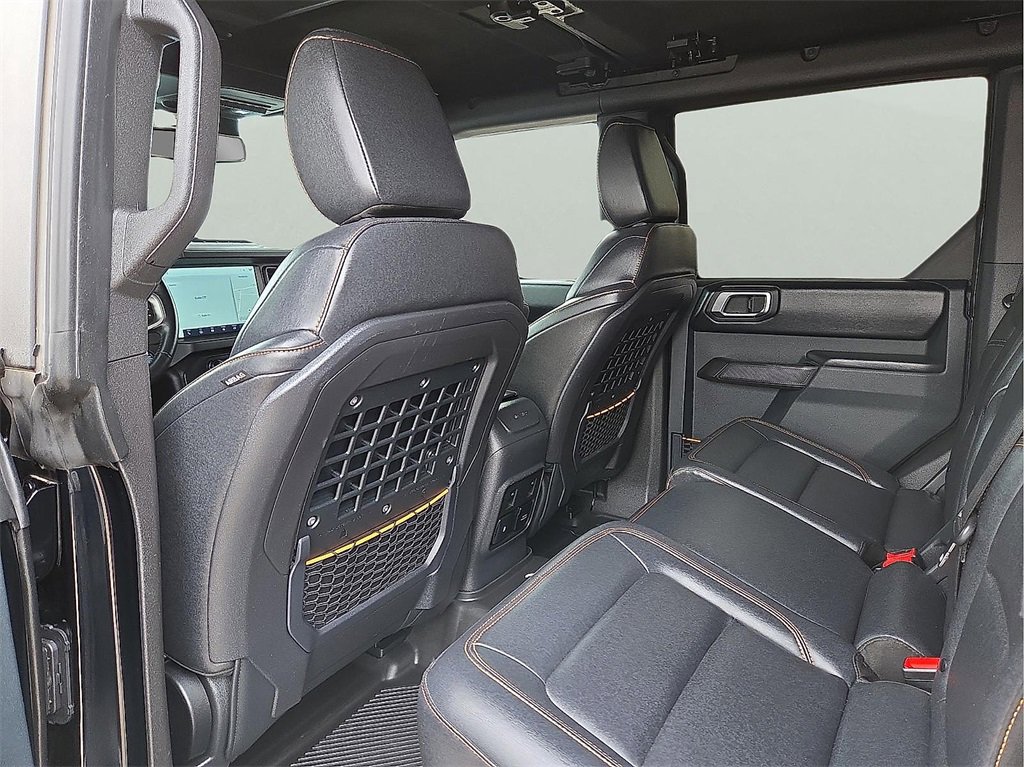 Used 2024 Ford Bronco Badlands image 10