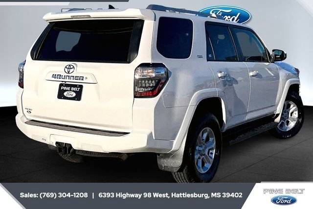 Used 2016 Toyota 4Runner SR5 image 11