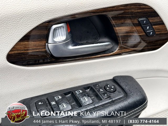 Used 2021 Chrysler Pacifica Limited image 23