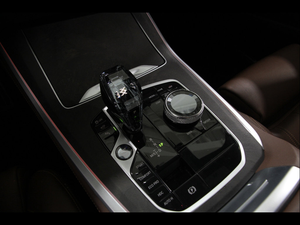 Certified 2022 BMW X5 xDrive40i w/ M Sport Package image 16