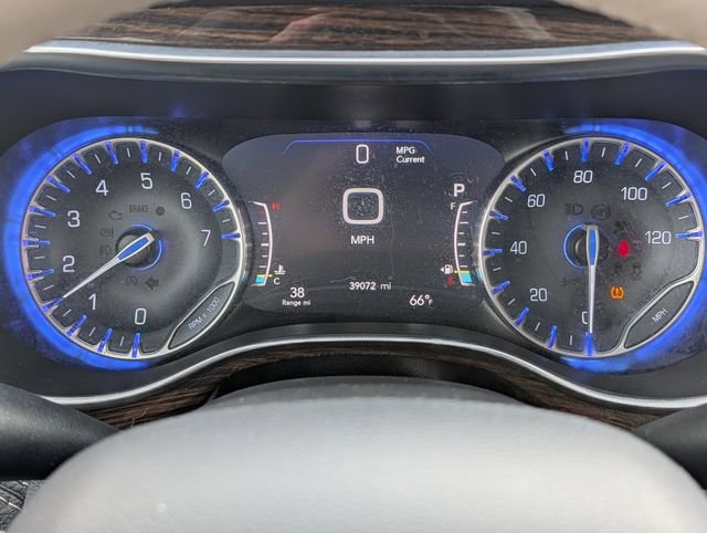 Used 2021 Chrysler Pacifica Limited w/ Premium & Safety Sphere Group image 18