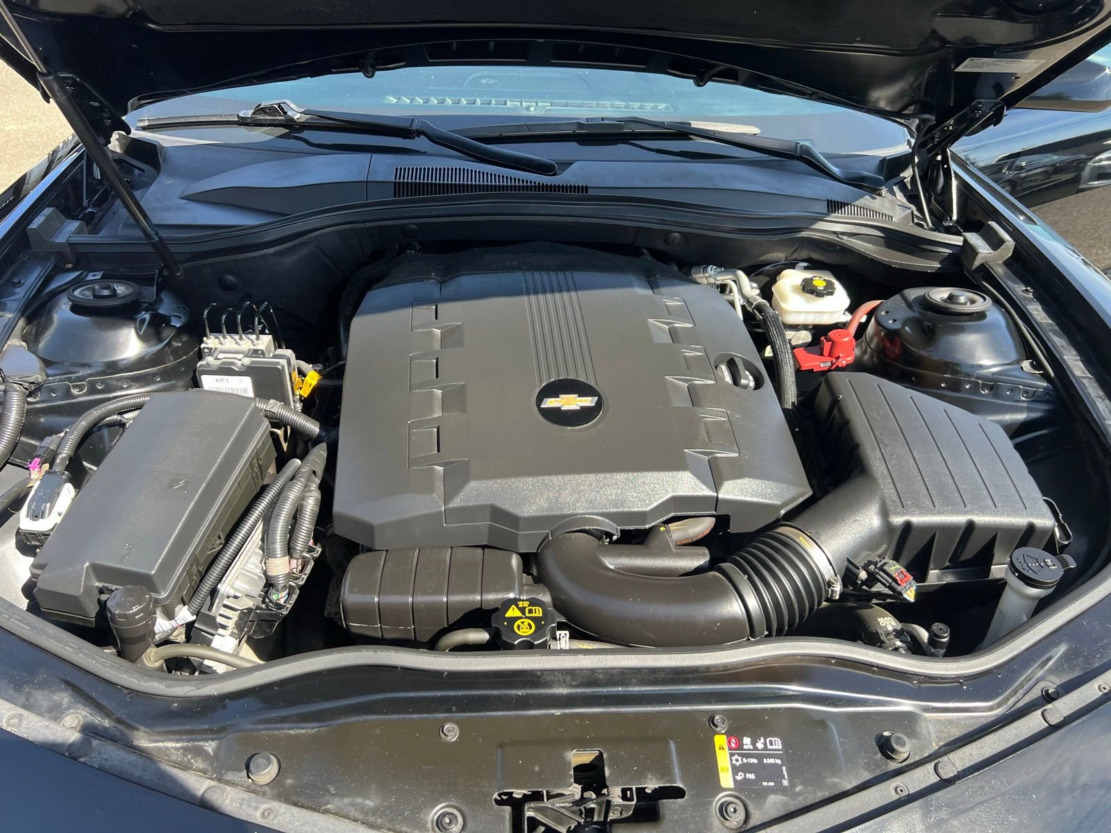 Used 2015 Chevrolet Camaro LS RWD image 15