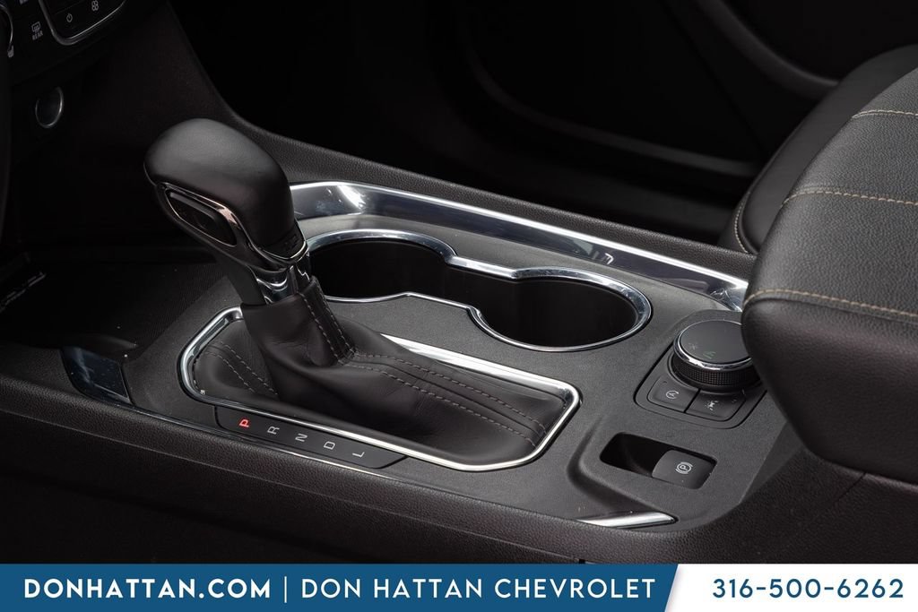 Used 2023 Chevrolet Traverse LT FWD image 10
