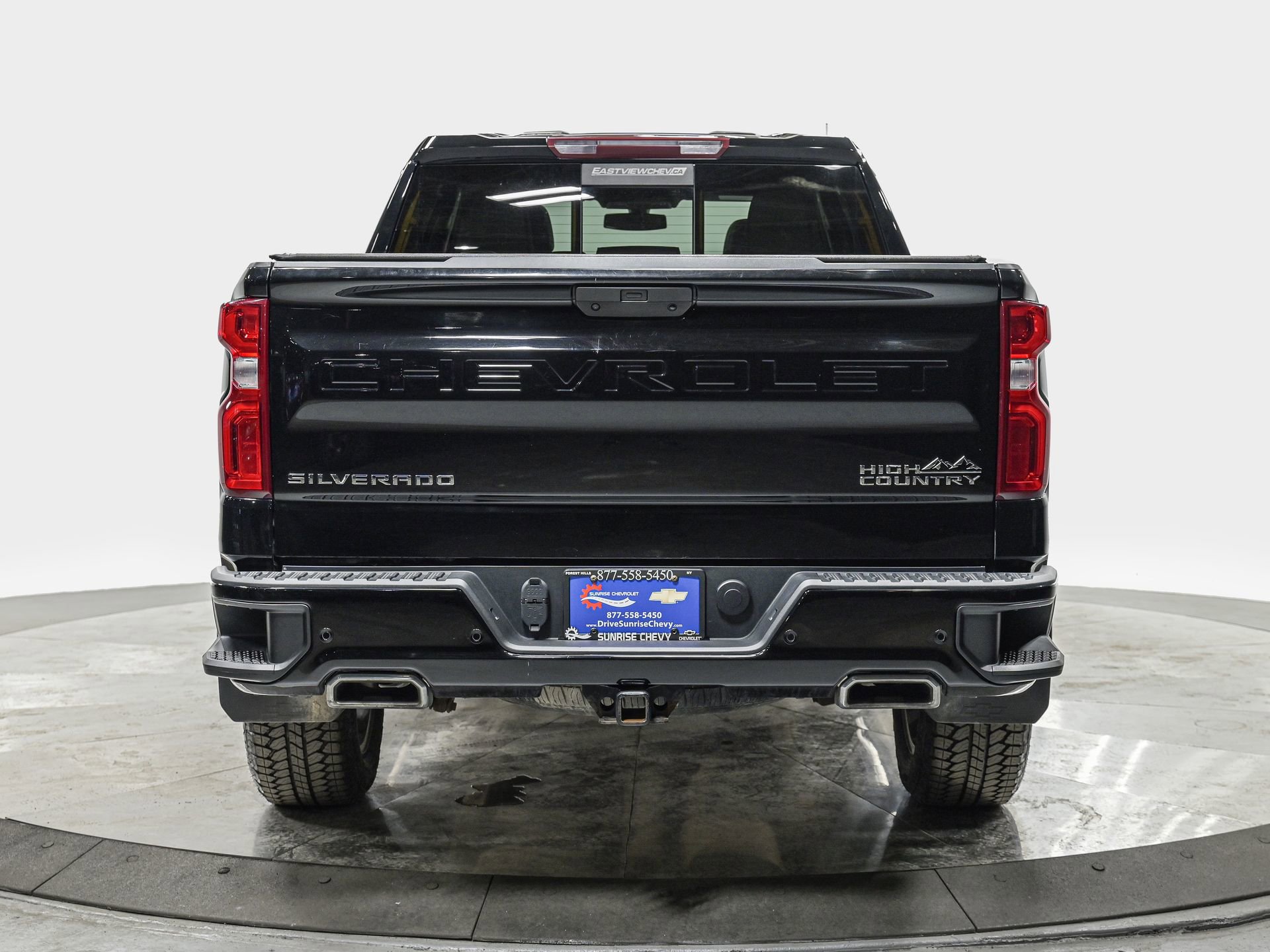 Used 2022 Chevrolet Silverado 1500 High Country w/ Z71 Off-Road Package image 5