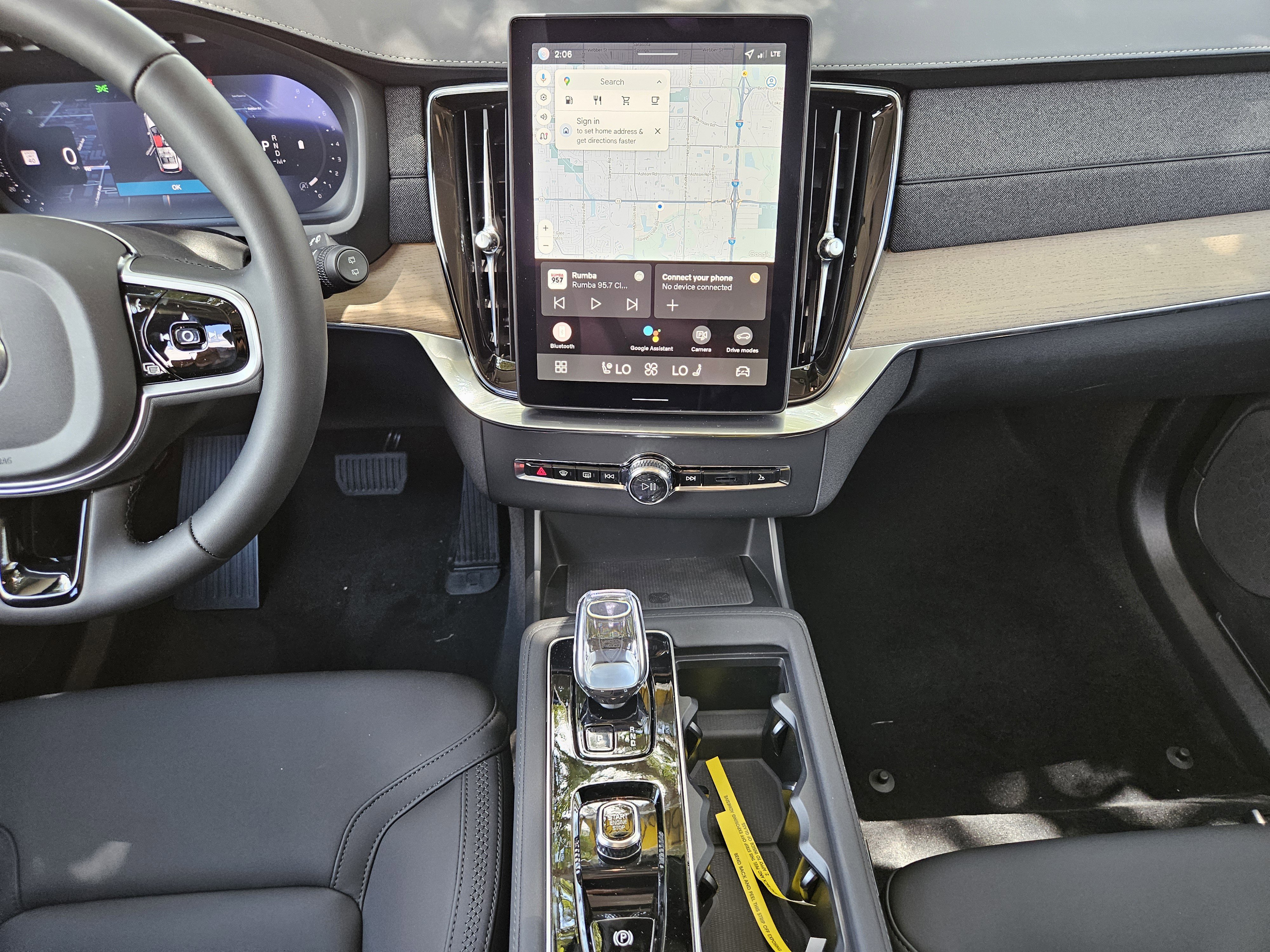New 2026 Volvo XC90 B5 Plus image 18