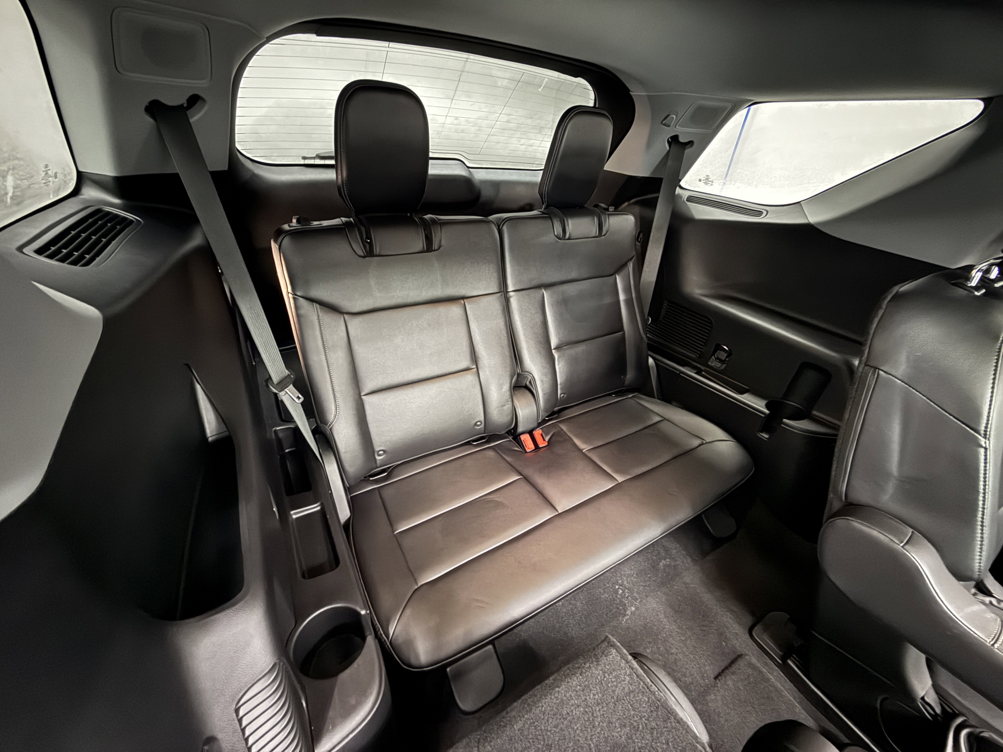 Used 2021 Ford Explorer Limited image 28