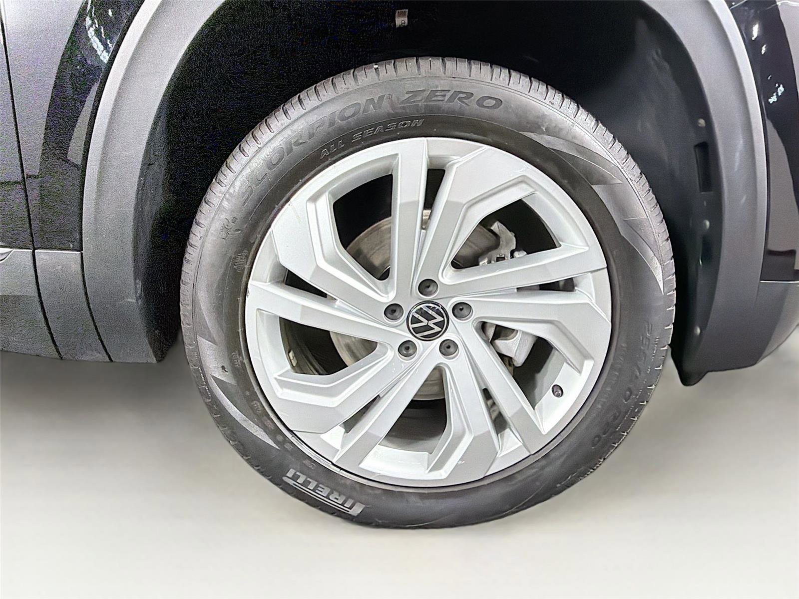 Used 2023 Volkswagen Atlas SE w/ Panoramic Sunroof Package AWD/4WD image 36