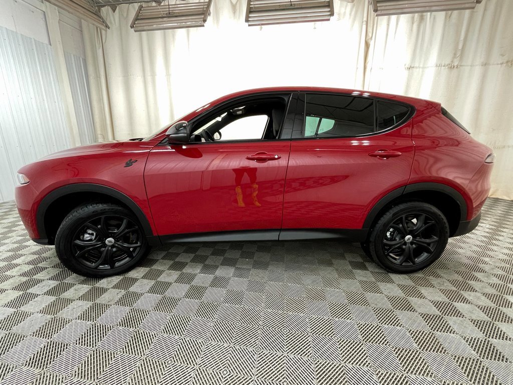 Used 2024 Dodge Hornet GT w/ GT Blacktop Package image 12