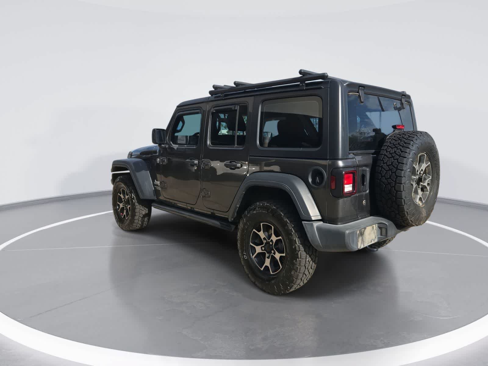 Used 2018 Jeep Wrangler Unlimited Sport AWD/4WD image 6