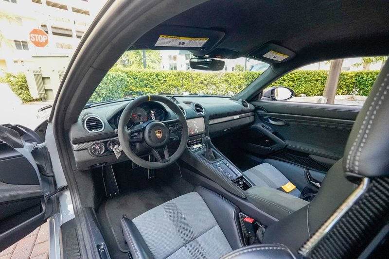 Used 2024 Porsche 718 Cayman GT4 RS image 3