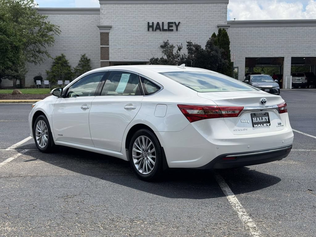 Used 2017 Toyota Avalon Limited w/ Carpet Mat Package FWD image 22