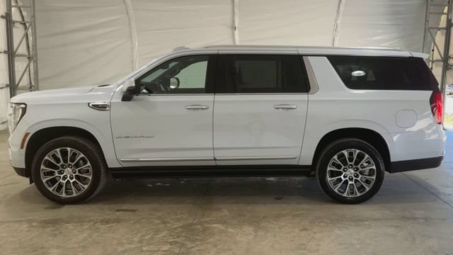 New 2026 GMC Yukon XL Denali w/ Denali Reserve Package RWD image 5