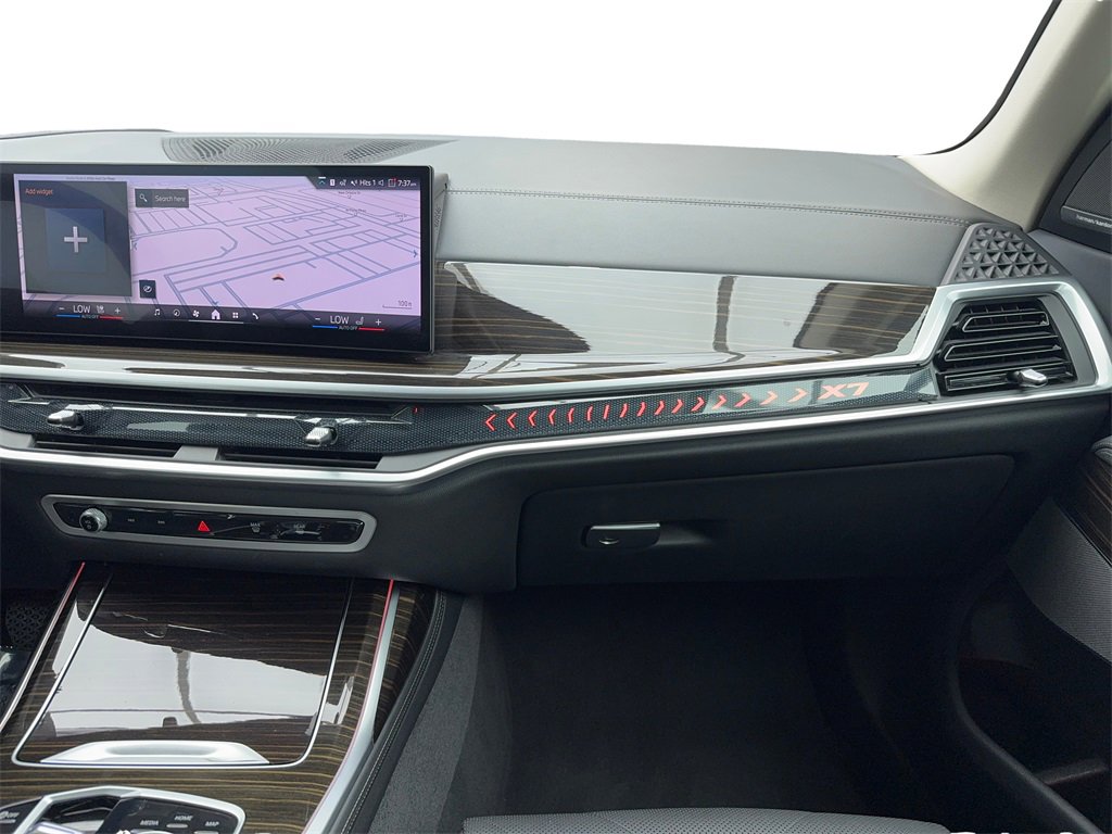 Used 2024 BMW X7 xDrive40i image 20