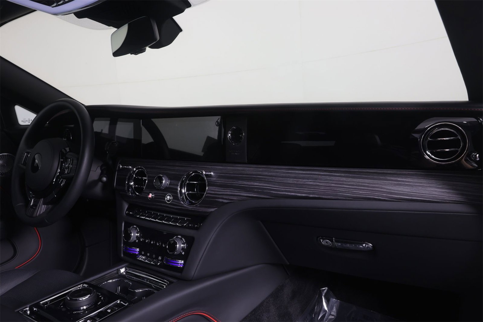 Certified 2024 Rolls-Royce Spectre w/ Spectre Launch Package image 25