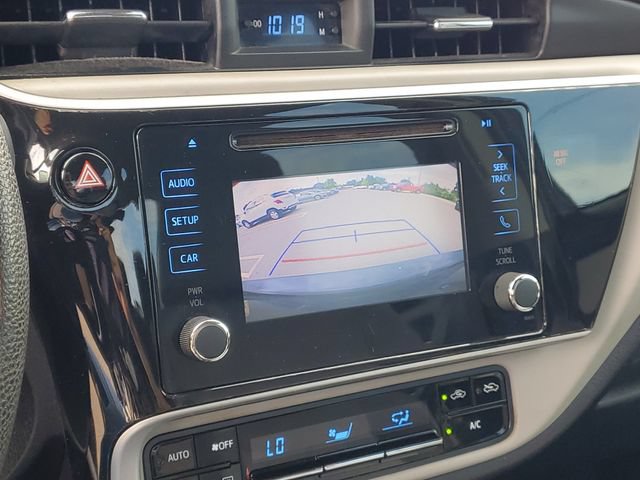Used 2018 Toyota Corolla LE FWD image 20