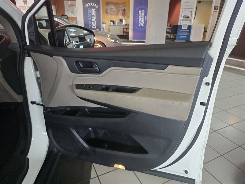 Used 2018 Honda Odyssey EX-L image 17