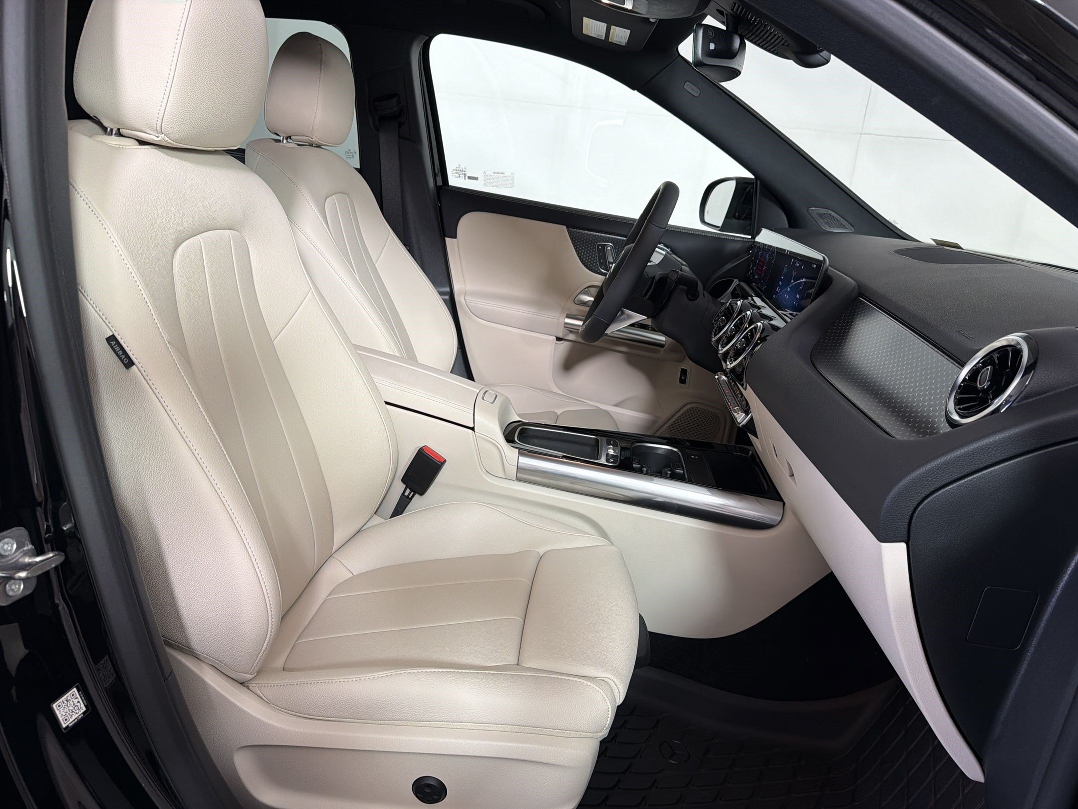 New 2026 Mercedes-Benz GLA 250 4MATIC image 23