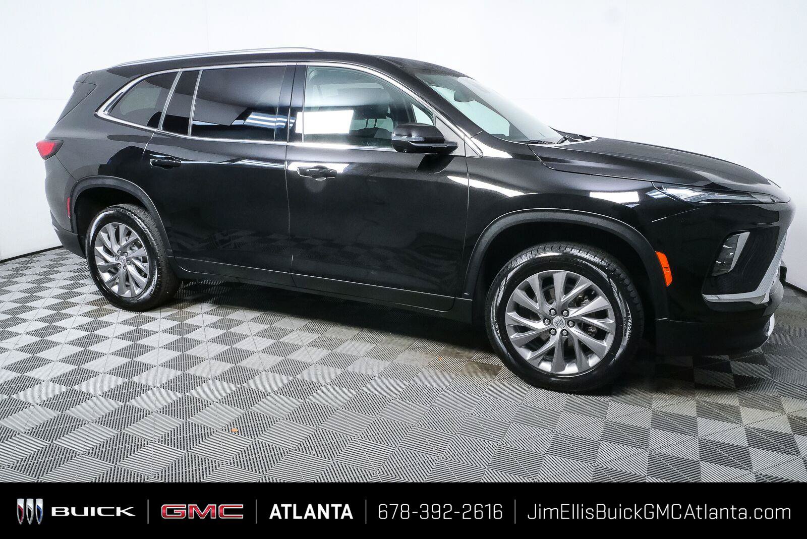 Used 2026 Buick Enclave Preferred FWD image 2