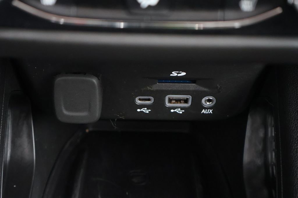 Certified 2023 Chevrolet TrailBlazer RS w/ Sun and Liftgate Package image 23