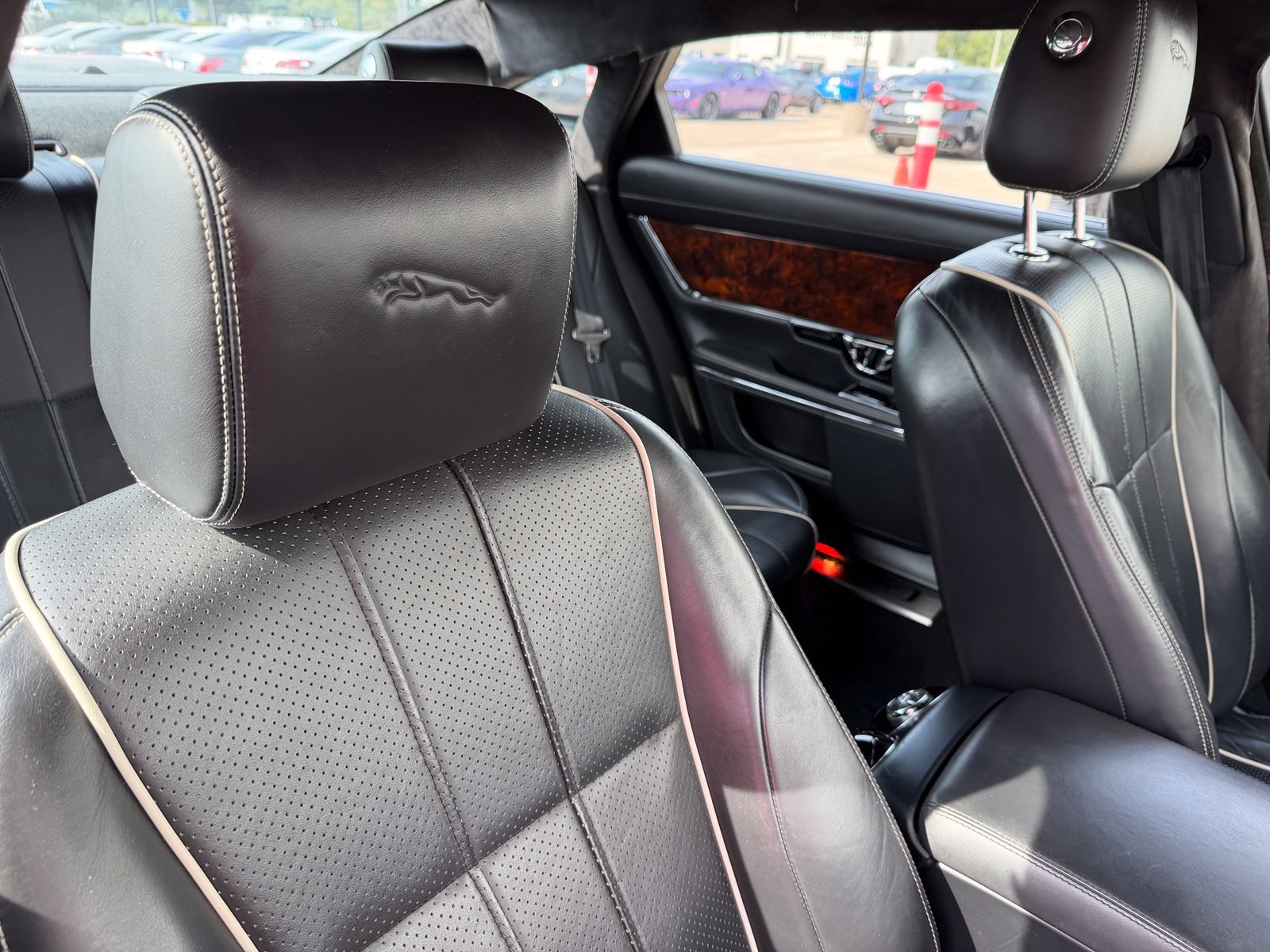 Used 2015 Jaguar XJ L Portfolio RWD image 37