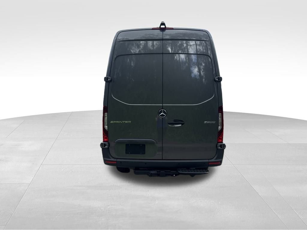 New 2025 Mercedes-Benz Sprinter 2500 image 4