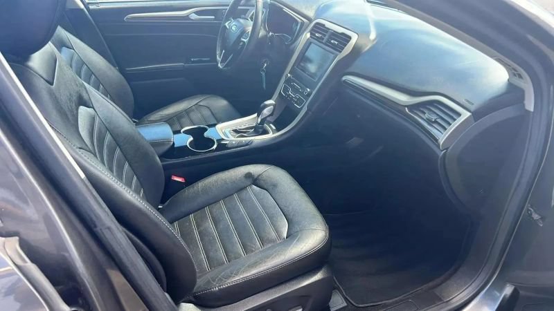 Used 2016 Ford Fusion Energi SE FWD image 5