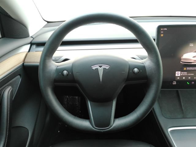 Used 2023 Tesla Model 3 Standard Range RWD image 31