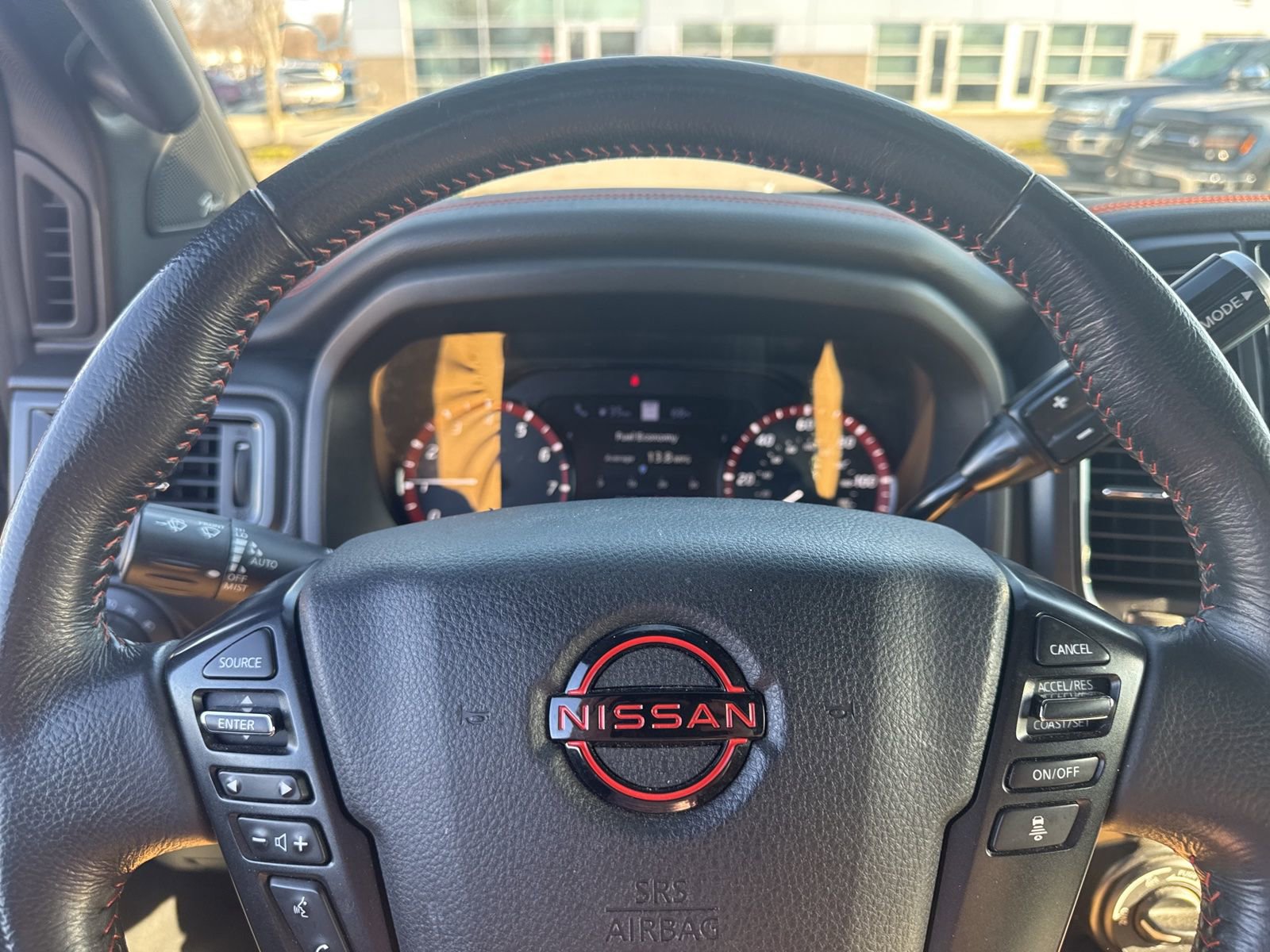 Used 2023 Nissan Titan PRO-4X image 16