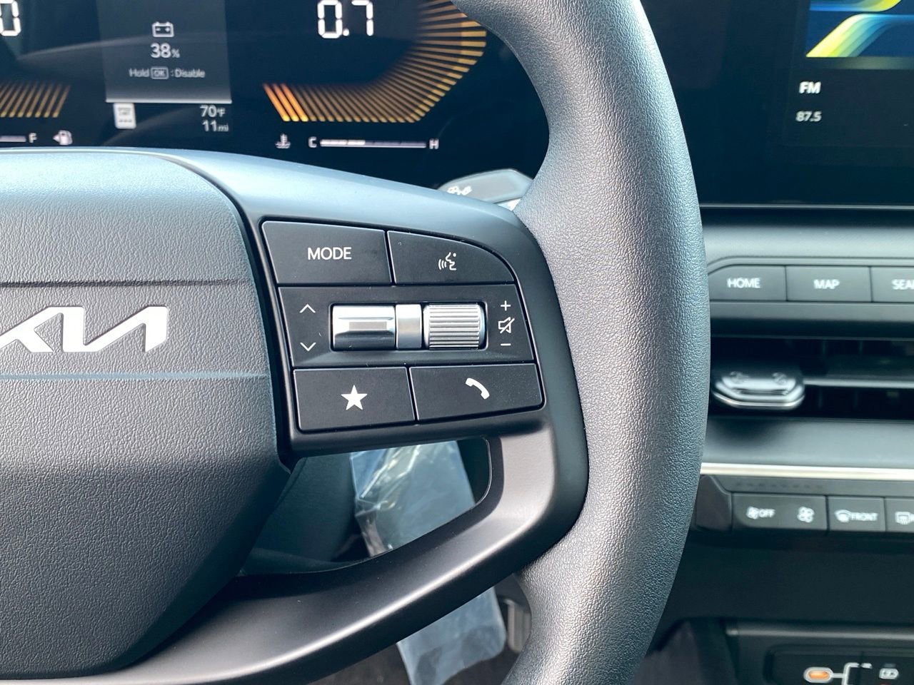 New 2026 Kia K4 LXS image 14
