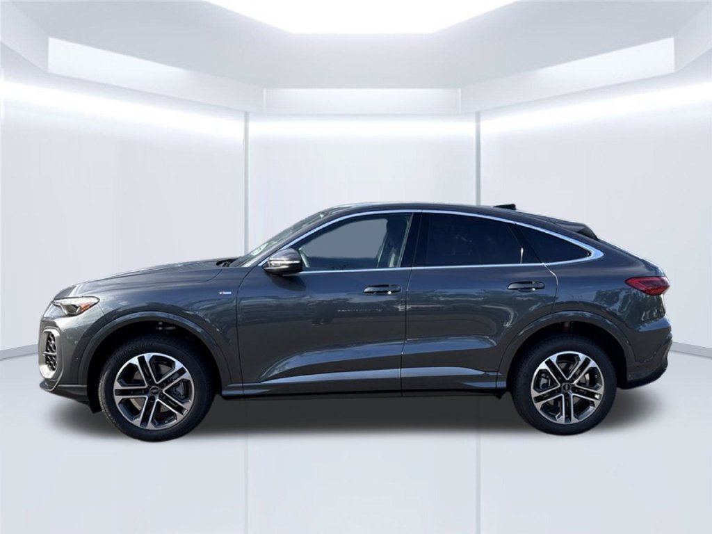New 2026 Audi Q5 Premium Plus AWD/4WD image 2