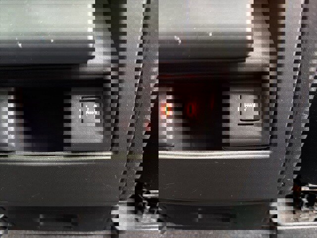 Used 2011 Land Rover LR4 HSE image 41