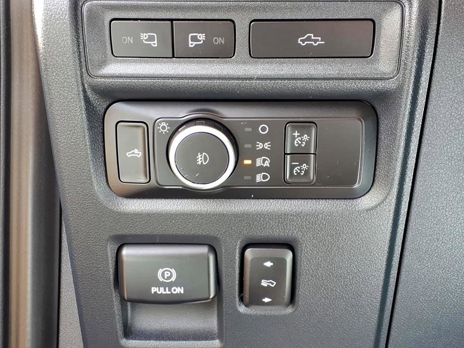 Used 2022 Ford F150 Lariat w/ Equipment Group 502A High image 23