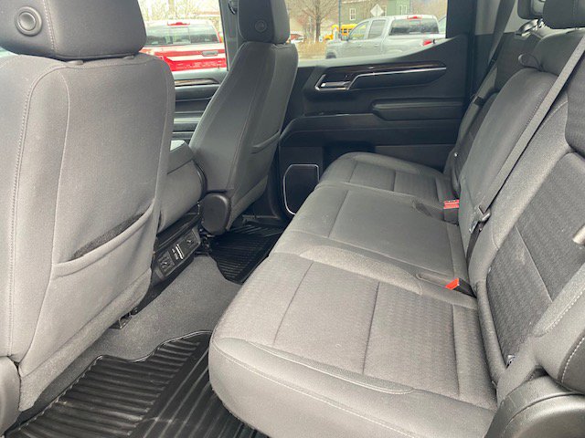 Used 2023 GMC Sierra 1500 Elevation image 9