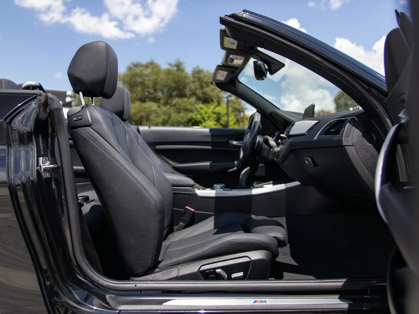Used 2018 BMW 230i Convertible RWD image 23