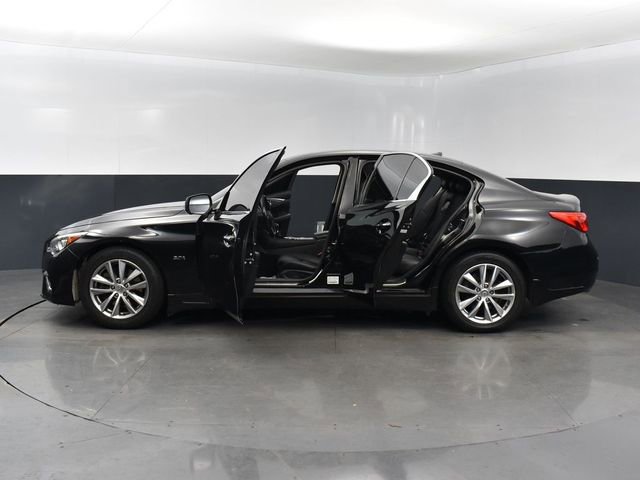 Used 2016 INFINITI Q50 3.0t Premium w/ 3.0T Premium Plus Package AWD/4WD image 29