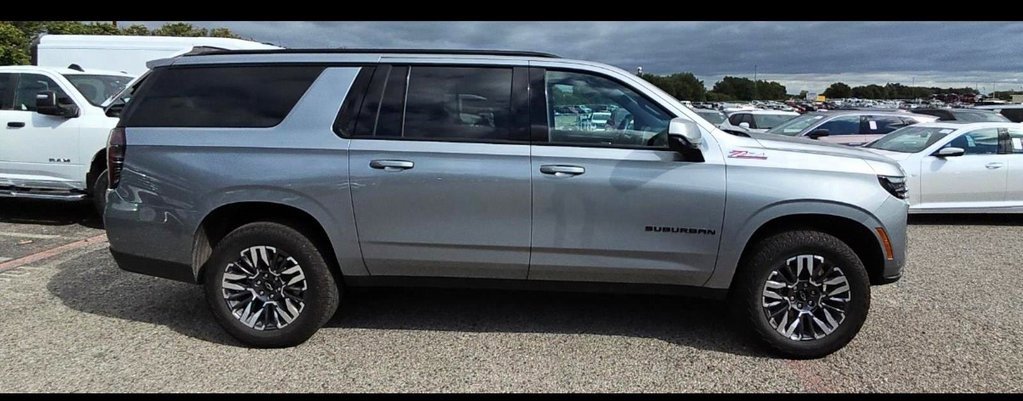 Used 2025 Chevrolet Suburban Z71