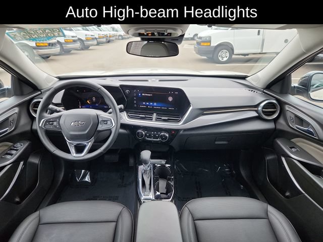 Used 2026 Chevrolet Trax ACTIV w/ Sunroof Package FWD image 34