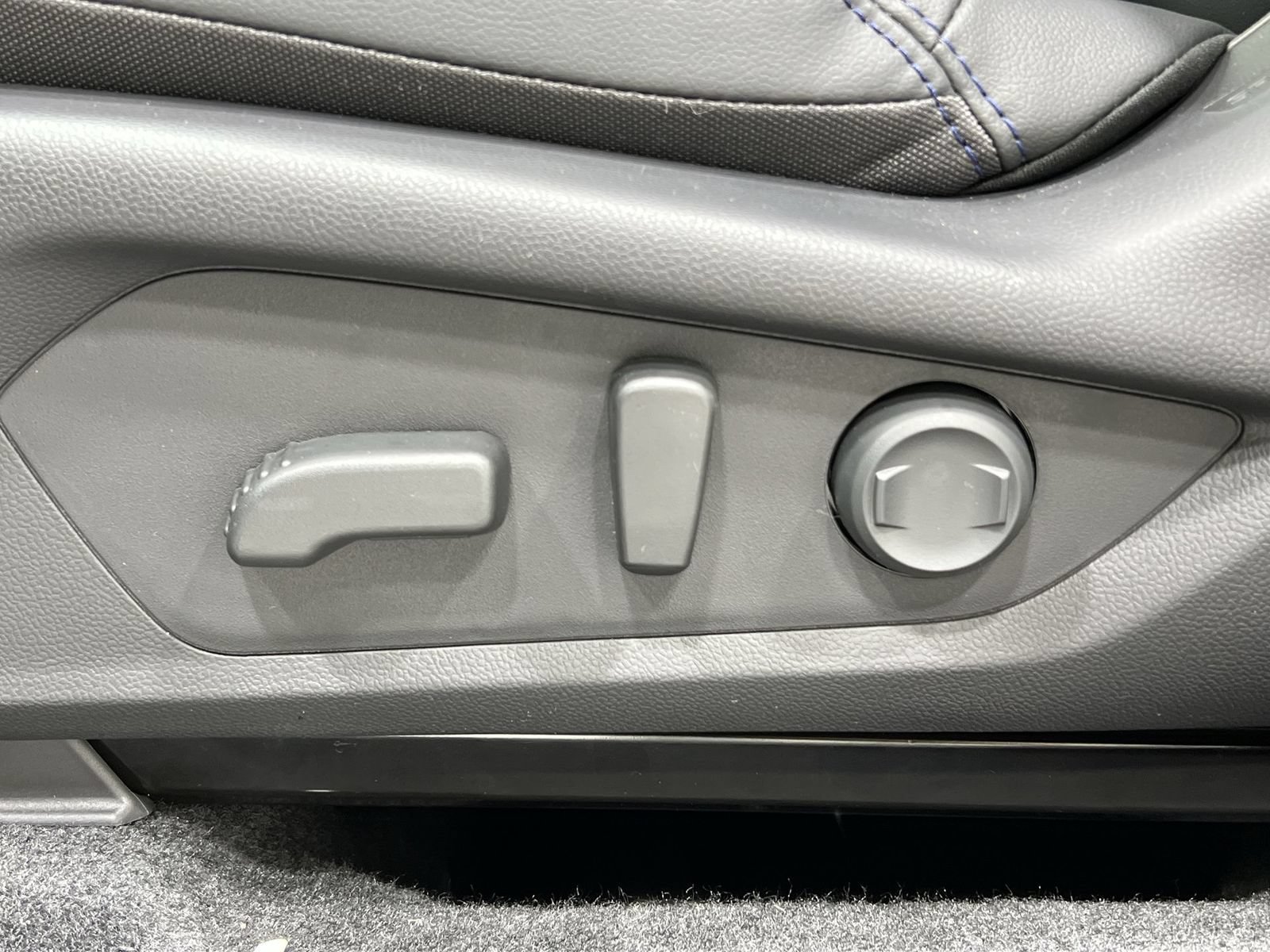New 2026 Subaru Forester Limited AWD/4WD image 12