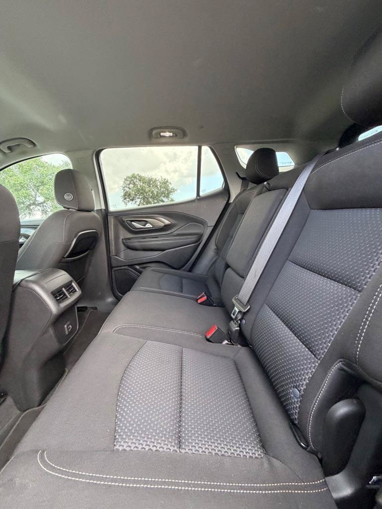 Used 2022 GMC Terrain SLE w/ Driver Convenience Package AWD/4WD image 13