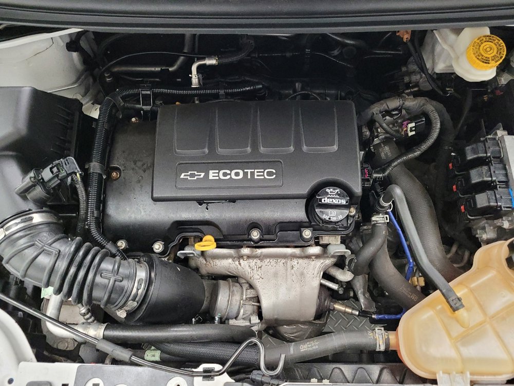 Used 2019 Chevrolet Sonic LT FWD image 30