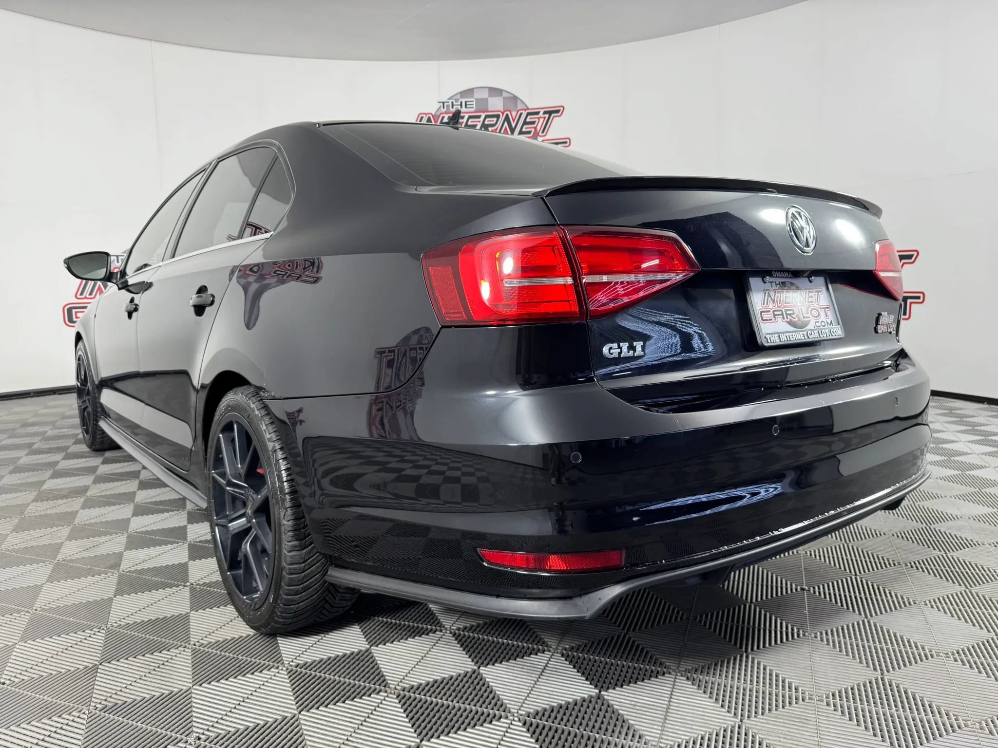 Used 2017 Volkswagen Jetta GLI FWD image 27