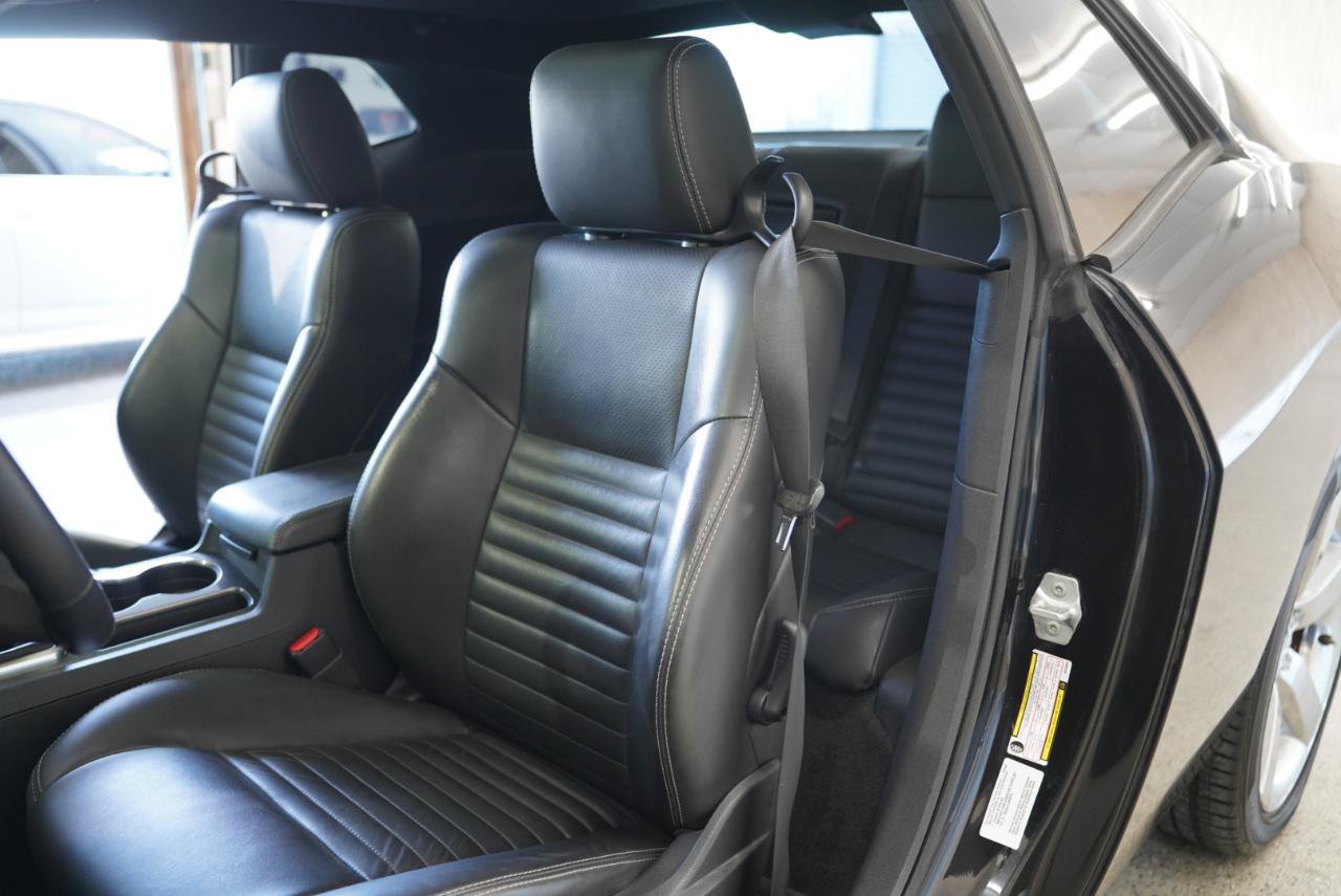 Used 2010 Dodge Challenger R/T image 22