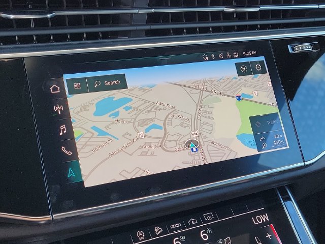 Used 2021 Audi Q8 Premium Plus AWD/4WD image 26