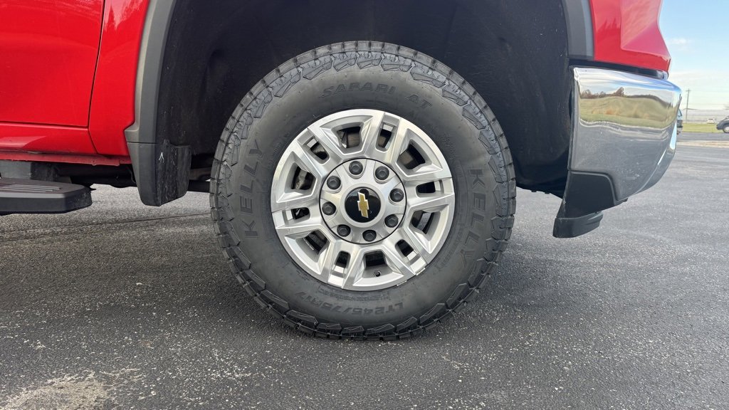Used 2024 Chevrolet Silverado 2500 LT w/ Convenience Package image 37