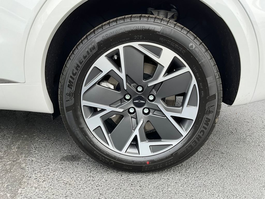 Used 2026 Genesis Electrified GV70 image 48